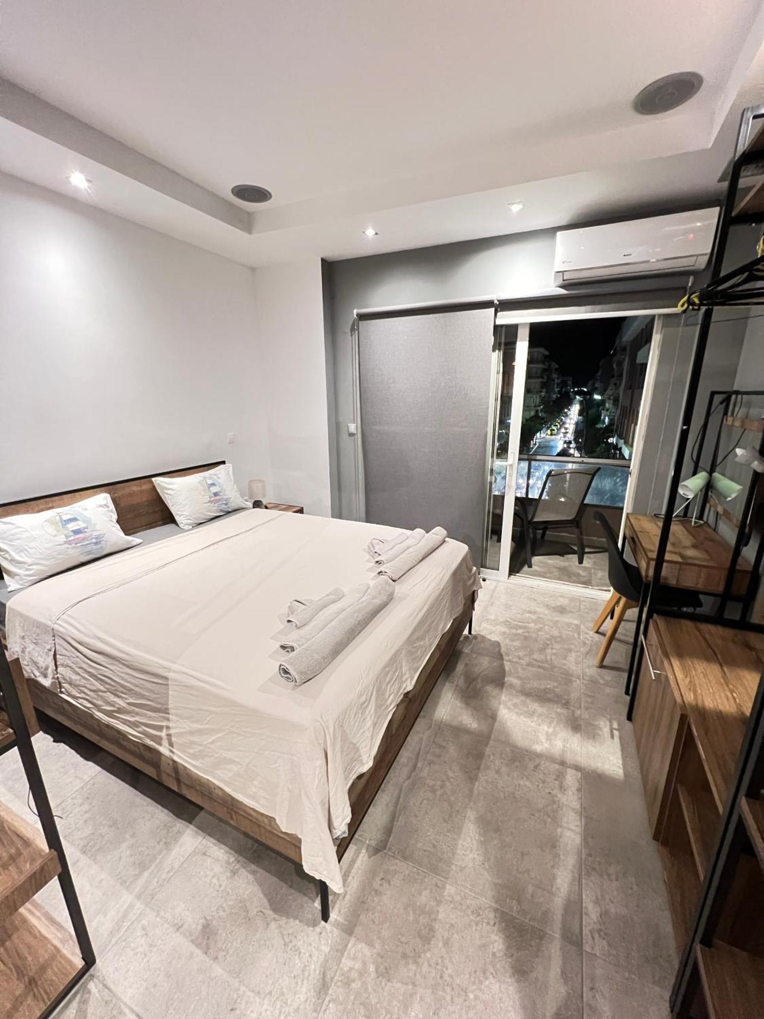 Modern Apartment In The Heart Of The City Alexandroupoli Exterior foto
