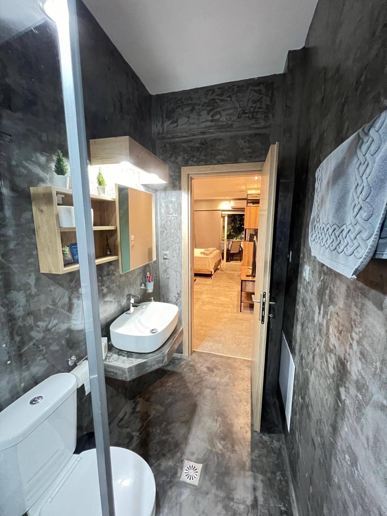 Modern Apartment In The Heart Of The City Alexandroupoli Exterior foto
