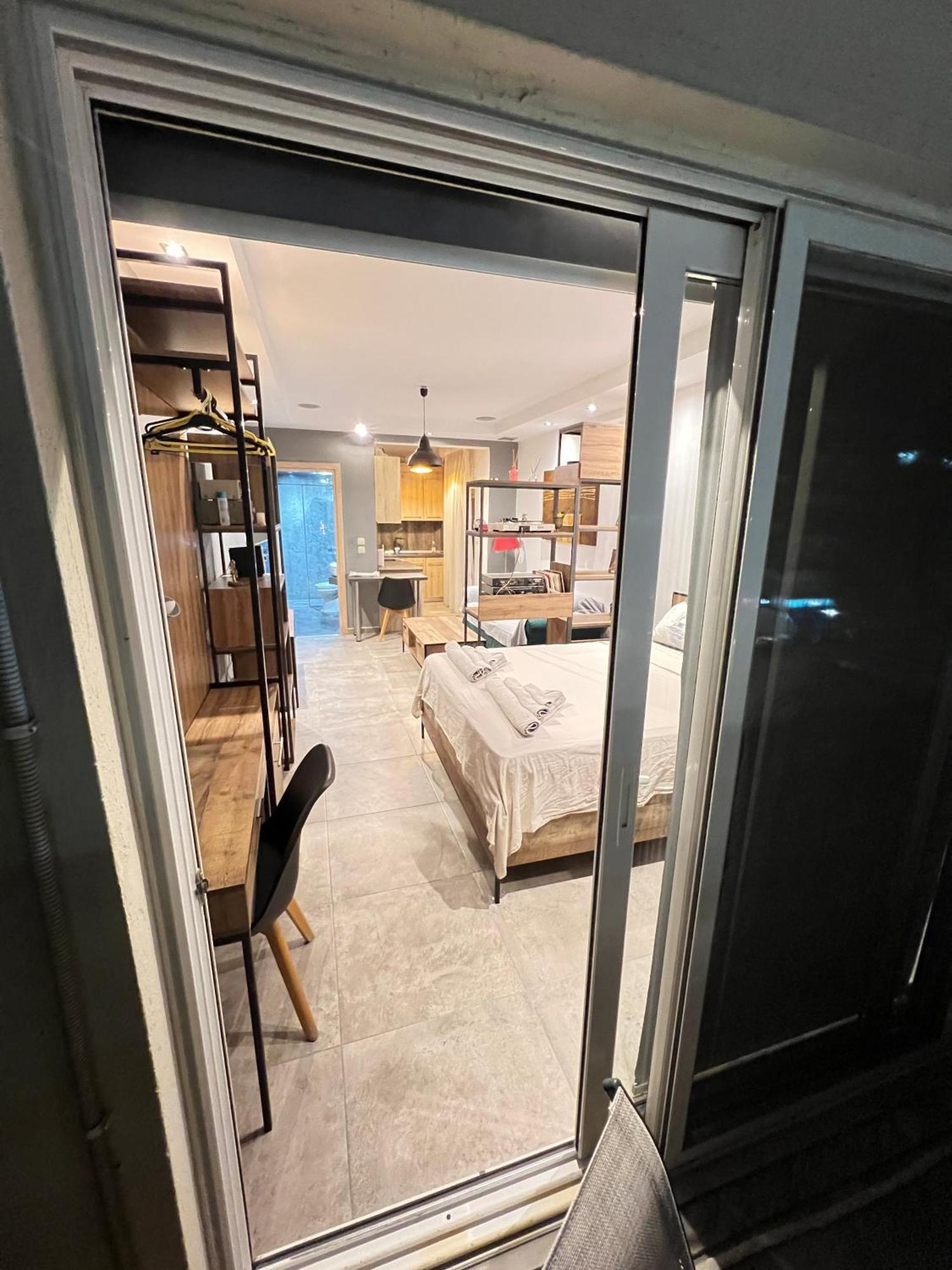Modern Apartment In The Heart Of The City Alexandroupoli Exterior foto